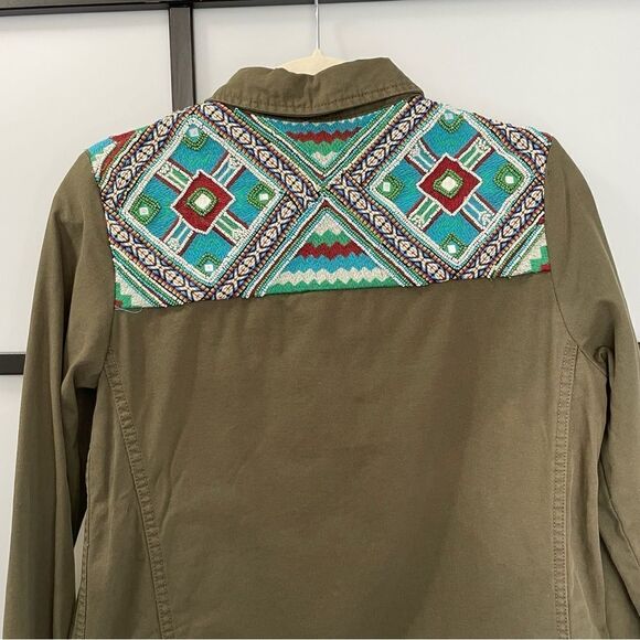 [S] Zara TRF Army Green Button-Down Multicolour Embroidered Beaded Jacket Women - Picture 5 of 16
